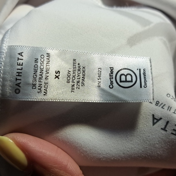 Athleta Salutation Stash Tight Leggings Zebra Light Grey 7/8 Size Extra Small - Picture 7 of 8